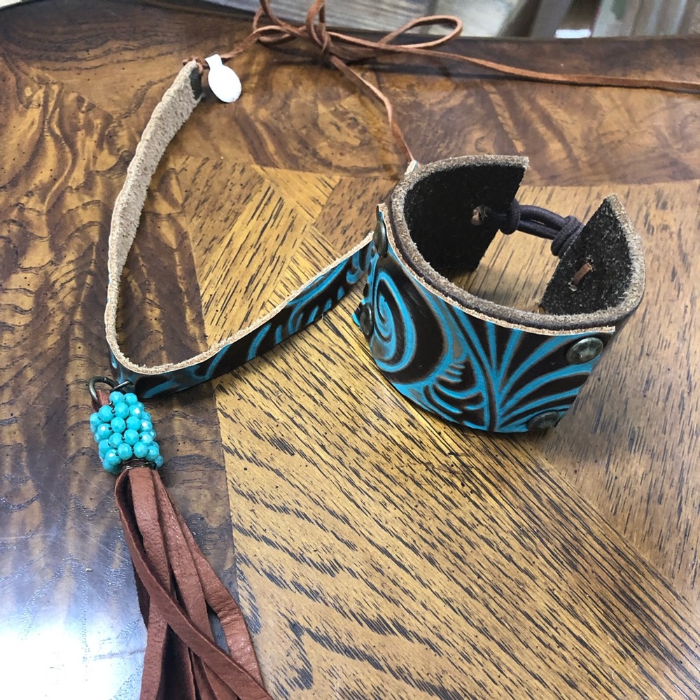Choker and Cuff